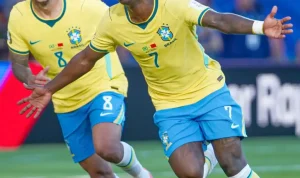 prediksi-brasil-vs-haiti-piala-dunia-2026 Selebrasi Vinicius Junior bersama Timnas Brasil di Piala Dunia 2026.