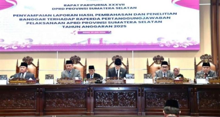 Rapat Paripurna XXXVII DPRD Provinsi Sumatera Selatan menyetujui Raperda Pertanggungjawaban Pelaksanaan APBD Tahun Anggaran 2025 menjadi Peraturan Daerah, sekaligus memberikan sejumlah rekomendasi kepada Pemerintah Provinsi Sumatera Selatan untuk perbaikan tata kelola keuangan daerah. Rapat Paripurna XXXVII DPRD Provinsi Sumatera Selatan menyetujui Raperda Pertanggungjawaban Pelaksanaan APBD Tahun Anggaran 2025 menjadi Peraturan Daerah, sekaligus memberikan sejumlah rekomendasi kepada Pemerintah Provinsi Sumatera Selatan untuk perbaikan tata kelola keuangan daerah.