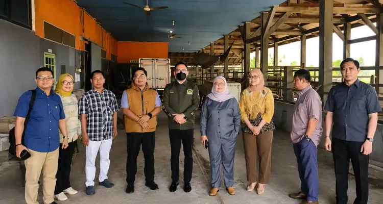 komisi-2-dprd-sumsel-tinjau-rph-oki-2026 Suasana Kunjungan Kerja Komisi II DPRD Sumsel di Rumah Pemotongan Hewan (RPH) PT Bina Hilir Utama Niaga Kabupaten OKI.