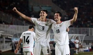 Timnas Indonesia merayakan kemenangan 3-0 atas Timor Leste pada laga Grup A Piala AFF 2026. Tambahan tiga poin membuat Garuda memangkas jarak dengan pemuncak klasemen Singapura dan menjaga peluang besar lolos ke semifinal. Timnas Indonesia merayakan kemenangan 3-0 atas Timor Leste pada laga Grup A Piala AFF 2026. Tambahan tiga poin membuat Garuda memangkas jarak dengan pemuncak klasemen Singapura dan menjaga peluang besar lolos ke semifinal.
