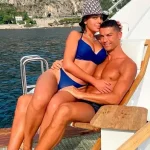 Doc: Momen mesra Cristiano Ronaldo dan Georgina RodrÃguez. Pasangan yang telah bersama hampir satu dekade itu kembali menjadi sorotan setelah muncul kabar keduanya akan segera melangsungkan pernikahan di Pulau Madeira, Portugal, meski hingga kini belum ada konfirmasi resmi. Doc: Momen mesra Cristiano Ronaldo dan Georgina RodrÃguez. Pasangan yang telah bersama hampir satu dekade itu kembali menjadi sorotan setelah muncul kabar keduanya akan segera melangsungkan pernikahan di Pulau Madeira, Portugal, meski hingga kini belum ada konfirmasi resmi.