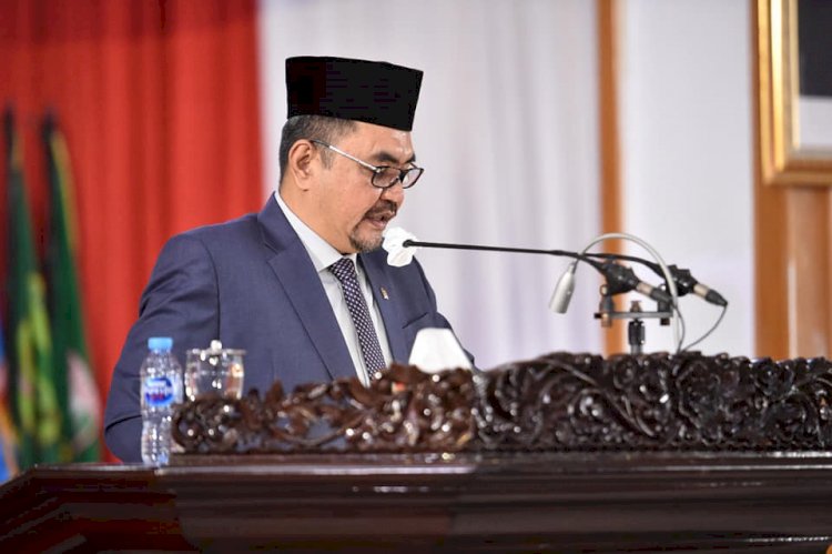 Wakil Ketua Komisi V DPRD Sumatera Selatan, H. David Hardianto Aljufri, menyampaikan keterangan terkait kesiapsiagaan menghadapi musim kemarau dan ancaman kebakaran hutan dan lahan (karhutla). Komisi V meminta BPBD Sumsel segera memetakan wilayah rawan kebakaran serta memperkuat langkah deteksi dini guna mencegah meluasnya titik api. Wakil Ketua Komisi V DPRD Sumatera Selatan, H. David Hardianto Aljufri, menyampaikan keterangan terkait kesiapsiagaan menghadapi musim kemarau dan ancaman kebakaran hutan dan lahan (karhutla). Komisi V meminta BPBD Sumsel segera memetakan wilayah rawan kebakaran serta memperkuat langkah deteksi dini guna mencegah meluasnya titik api.