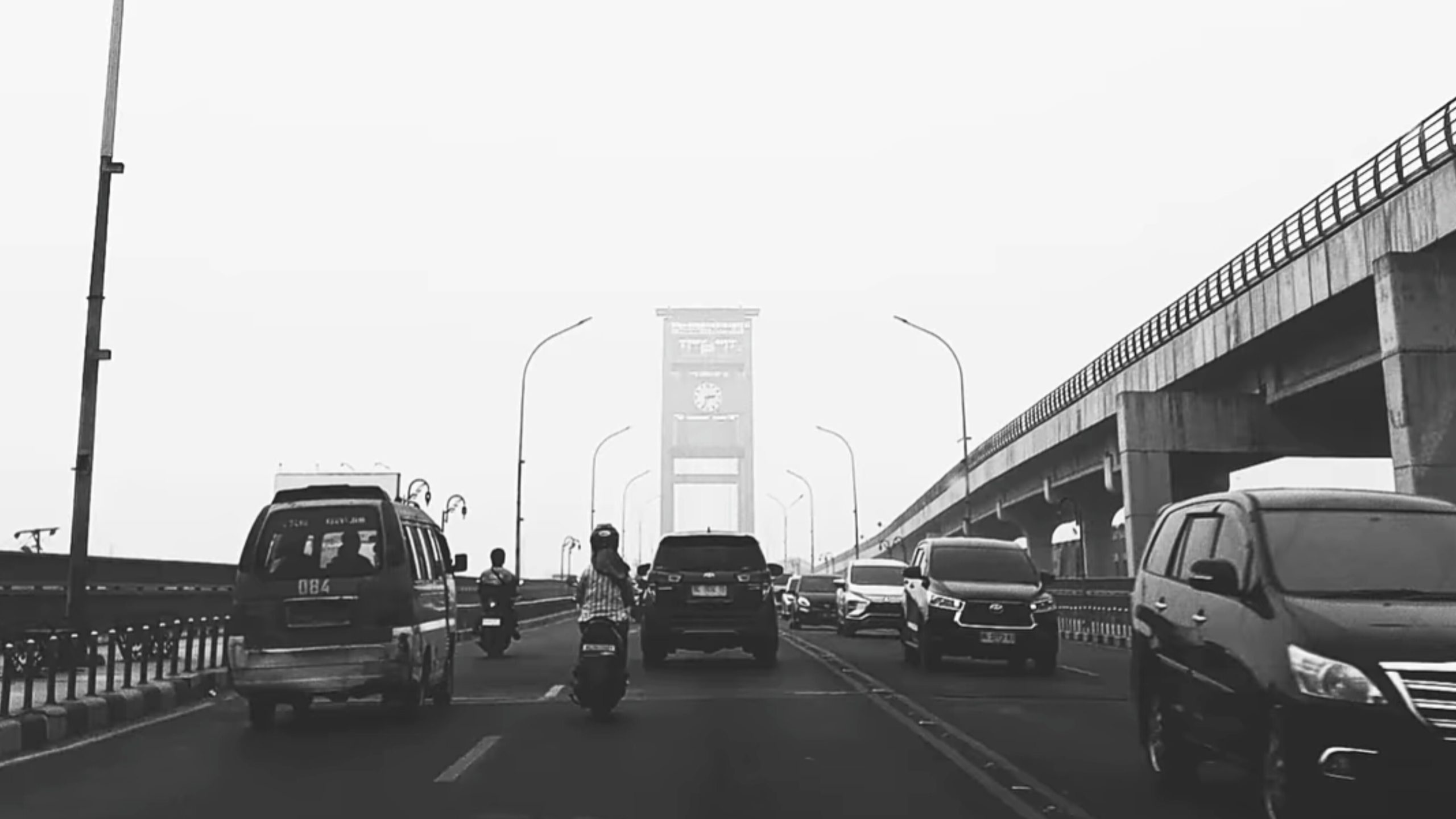 Doc : Suasana Ampera di Sore Hari, Siaran Nusantara. Doc : Suasana Ampera di Sore Hari, Siaran Nusantara.