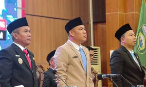Wakil Bupati Musi Rawas, H. Suprayitno, menghadiri Sidang Paripurna DPRD Kabupaten Musi Rawas untuk mendengarkan pidato Presiden Republik Indonesia dalam rangka penyampaian laporan kinerja lembaga-lembaga negara dan pidato kenegaraan menyambut HUT ke-81 Kemerdekaan RI, di Ruang Rapat Paripurna DPRD Mura, Jumat (14/8/2026). Wakil Bupati Musi Rawas, H. Suprayitno, menghadiri Sidang Paripurna DPRD Kabupaten Musi Rawas untuk mendengarkan pidato Presiden Republik Indonesia dalam rangka penyampaian laporan kinerja lembaga-lembaga negara dan pidato kenegaraan menyambut HUT ke-81 Kemerdekaan RI, di Ruang Rapat Paripurna DPRD Mura, Jumat (14/8/2026).