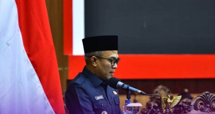 Wakil Bupati Musi Rawas, H. Suprayitno, menghadiri Rapat Paripurna DPRD Kabupaten Musi Rawas dengan agenda penyampaian Nota Keuangan dan Raperda APBD Perubahan Tahun Anggaran 2026 di Ruang Rapat Paripurna DPRD Mura, Rabu (9/9/2026). Wakil Bupati Musi Rawas, H. Suprayitno, menghadiri Rapat Paripurna DPRD Kabupaten Musi Rawas dengan agenda penyampaian Nota Keuangan dan Raperda APBD Perubahan Tahun Anggaran 2026 di Ruang Rapat Paripurna DPRD Mura, Rabu (9/9/2026).